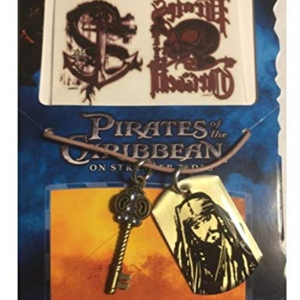🎅🏻 Pirates of The Caribbean Necklace & Tats